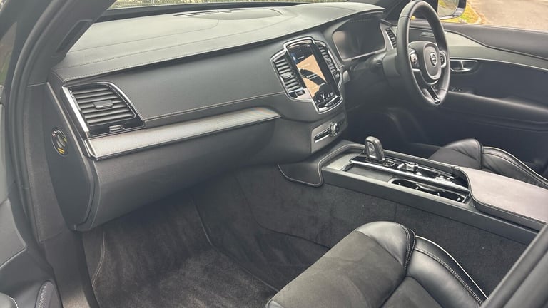 2022 Volvo XC90 R-Design, B5 AWD mild hybrid, 7 Seats ESTATE Diesel/Electric Hybrid Automatic
