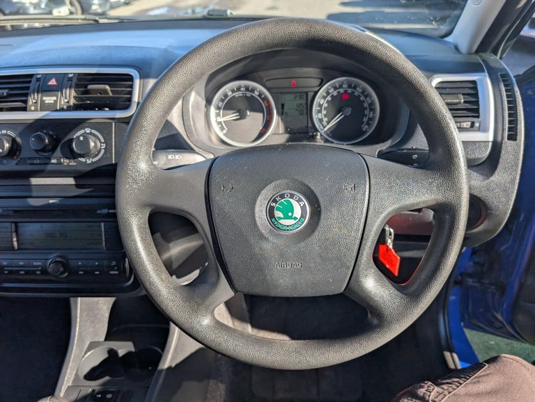 2009 Skoda Fabia 1.2 HTP 12V 2 5dr HATCHBACK Petrol Manual