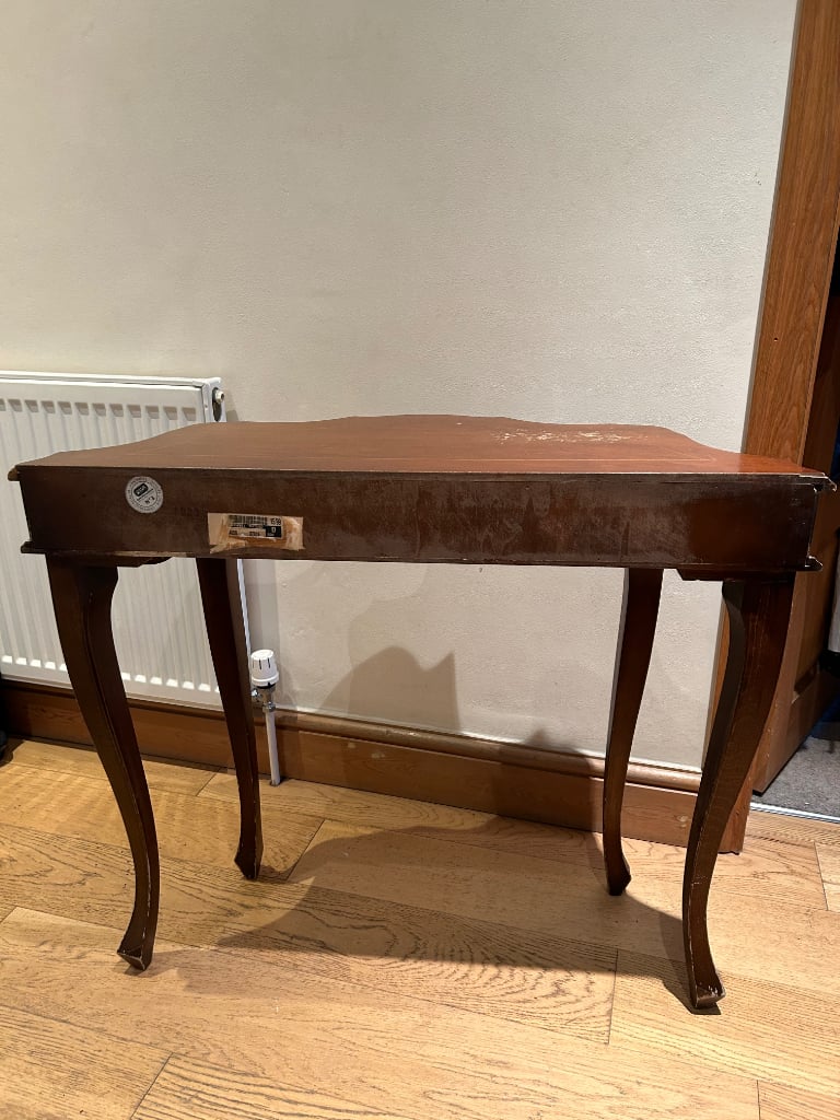 Console table 