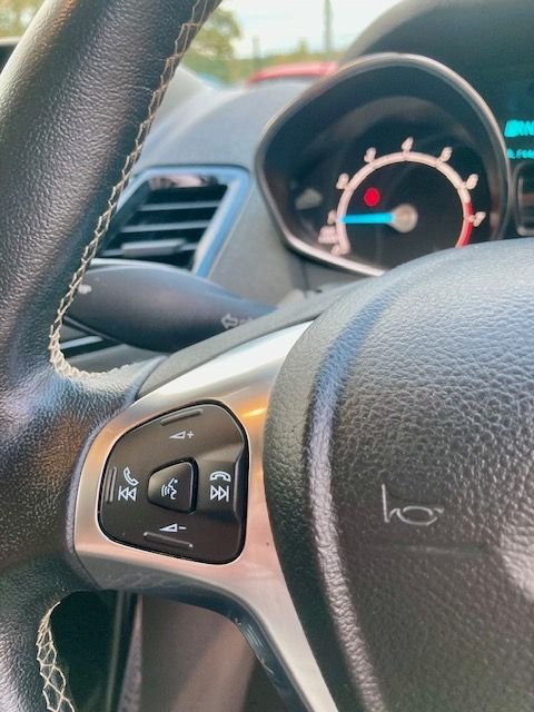 2017 Ford Fiesta 1.0T ECOBOOST TITANIUM 5dr POWERSHIFT AUTOMATIC EURO 6  NEW WET BELT  MOT A Hatc...