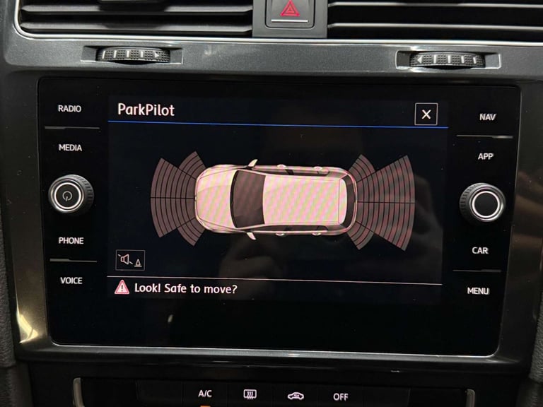 2017 Volkswagen Golf 1.6 TDI BlueMotion Tech SE Nav Euro 6 (s/s) 5dr Hatchback Diesel Manual