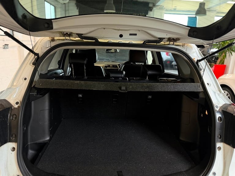 2014 Suzuki SX4 S-Cross 1.6 SZ5 SUV 5dr Petrol Manual Euro 6 (120 ps) SUV Petrol Manual