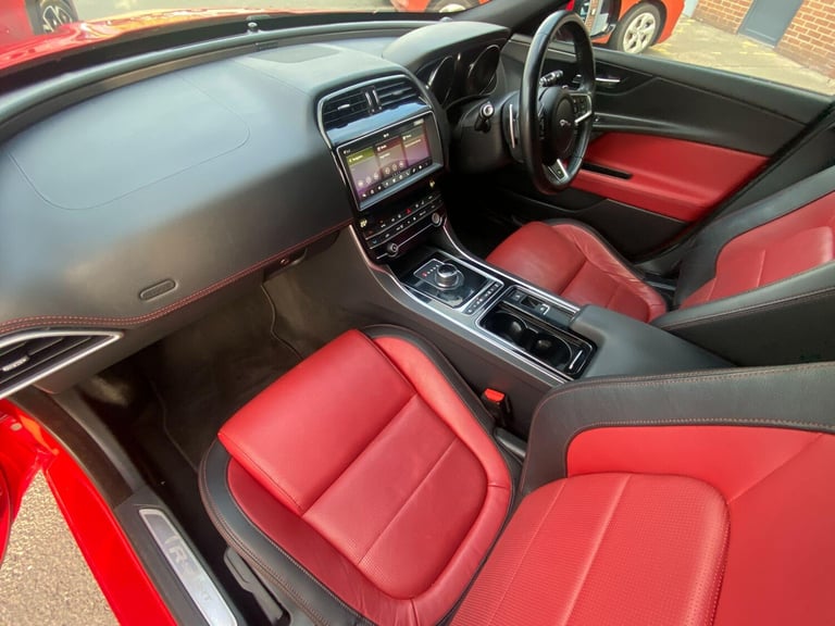 2019 Jaguar XE 2.0 [250] R-Sport 4dr Auto SALOON PETROL Automatic