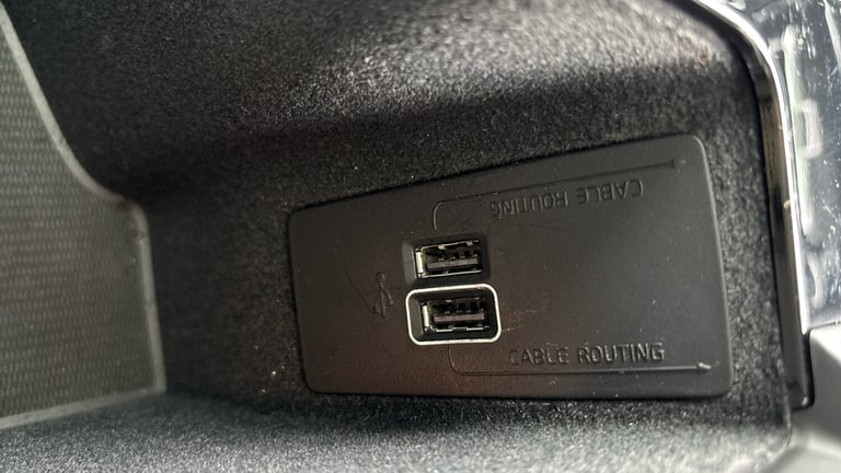 2021 Volvo XC60 2.0 B4D R DESIGN 5dr Geartronic Diesel Estate Estate Diesel Automatic