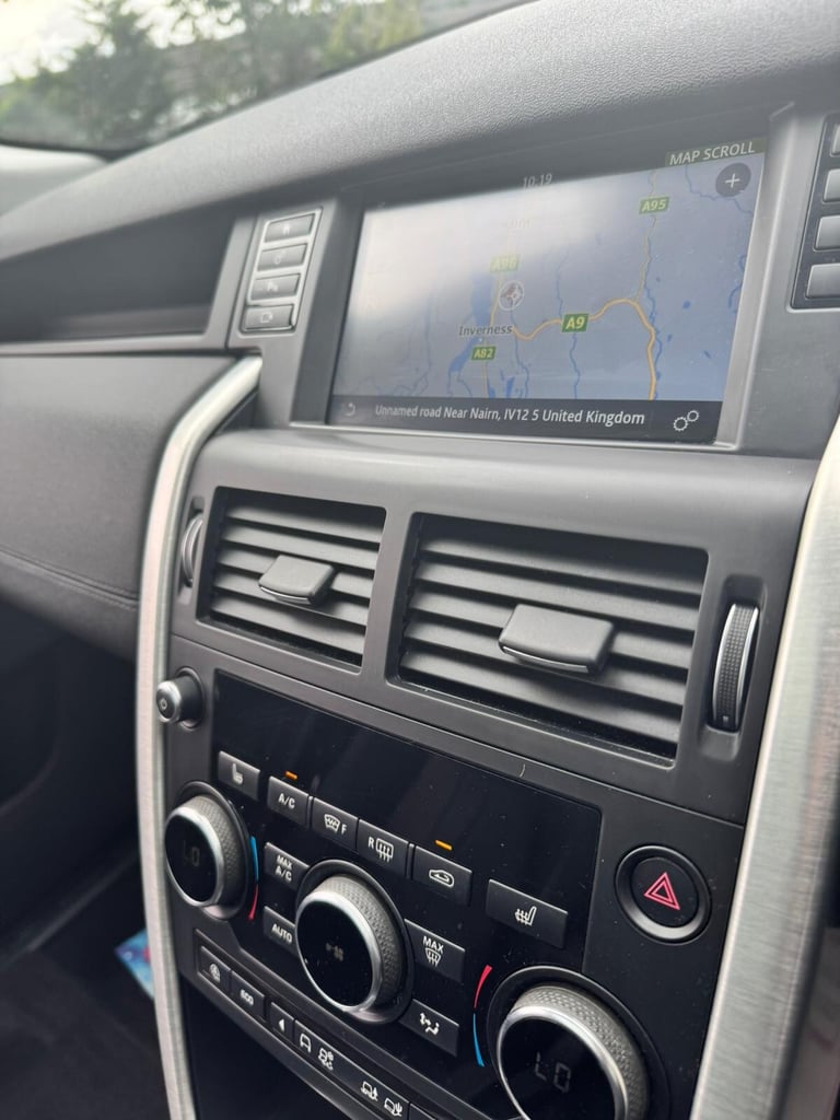 LAND ROVER DISCOVERY SPORT 2.0 TD4 SE Tech 2018