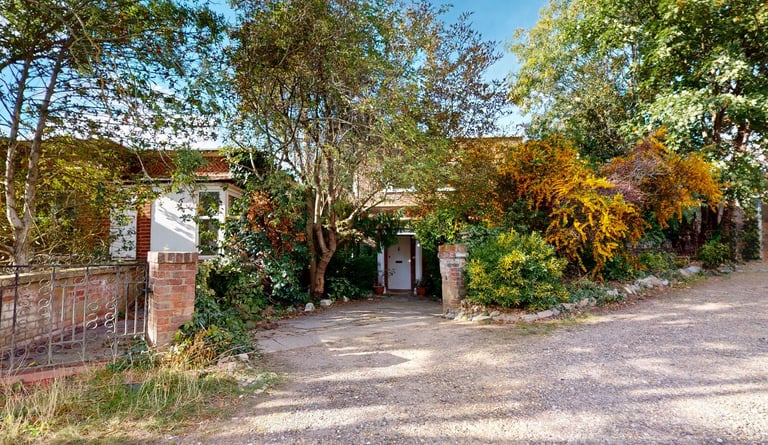 image for 11 Bedroom 10 Bathroom Detached home for Sale.