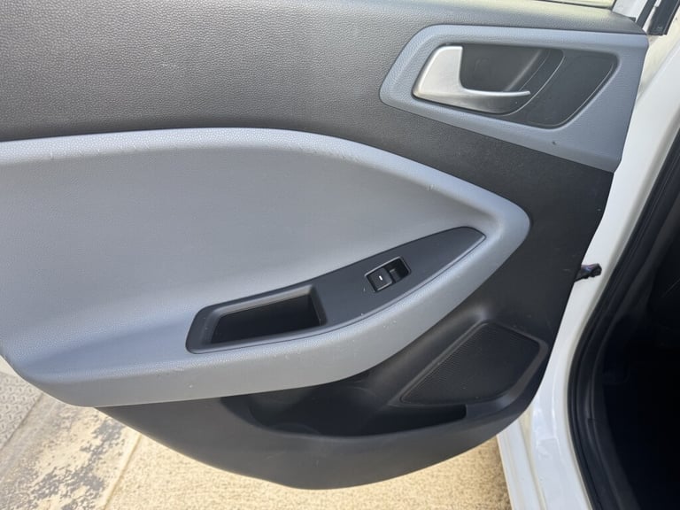 2016 Hyundai i20 1.2 GDI PREMIUM 5DR Manual Hatchback Petrol Manual