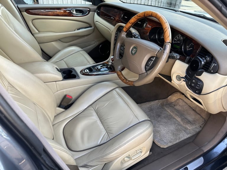 2006 Jaguar XJ XJ 2.7 TDVi Sovereign 4dr Auto SALOON Diesel Automatic