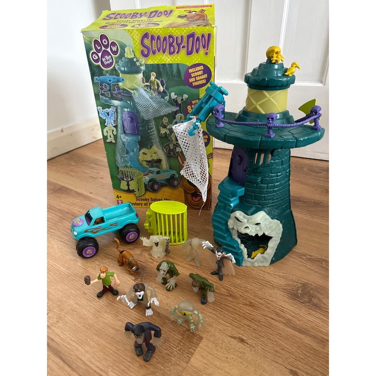 SCOOBY doo solves the mystery of the frighthouse playset in Gants