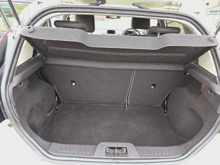 2013 Ford Fiesta 1.0T EcoBoost Titanium Euro 5 (s/s) 5dr Hatchback Petrol Manual