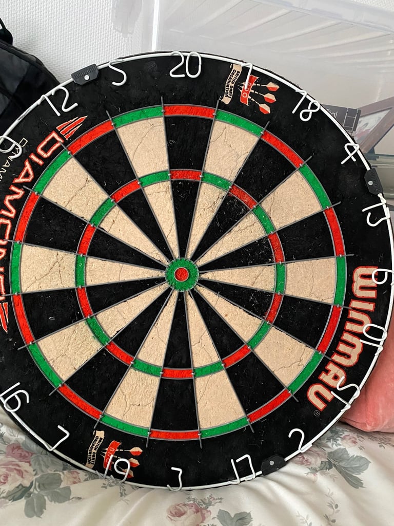 Winmau dartboard 