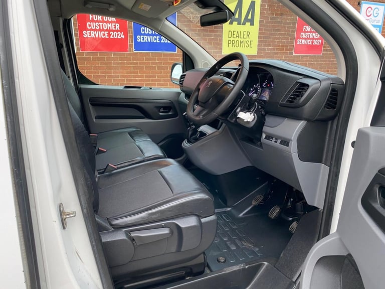 2019 Peugeot Expert 2.0 BlueHDi 1400 Professional Standard Panel Van MWB Euro 6 (s/s) 6dr PANEL V...
