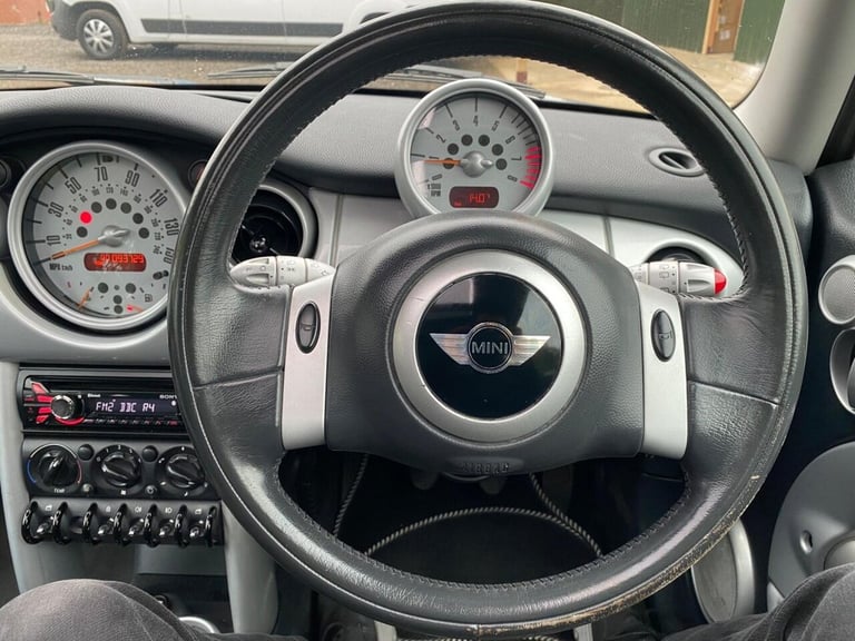 2002 MINI Hatch 1.6 One 3dr HATCHBACK PETROL Manual