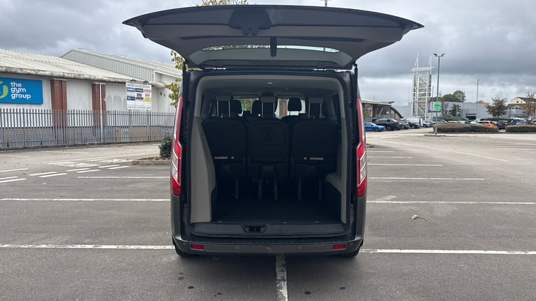 2022 Ford Tourneo Custom 2.0 EcoBlue 150ps Low Roof 8 Seater Titanium MPV DIESEL Manual