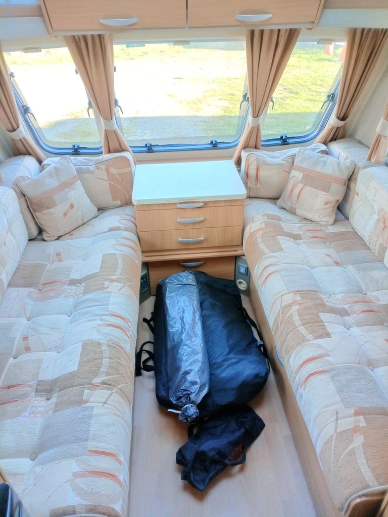 2011 swift charisma 220 