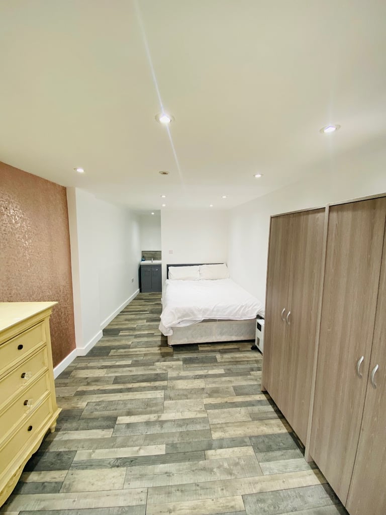 Rooms for rent in Hounslow