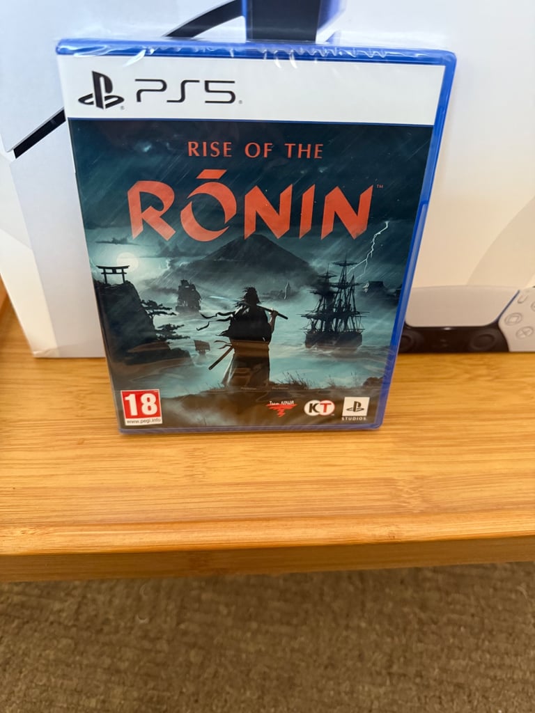 PS 5 plus 2 games