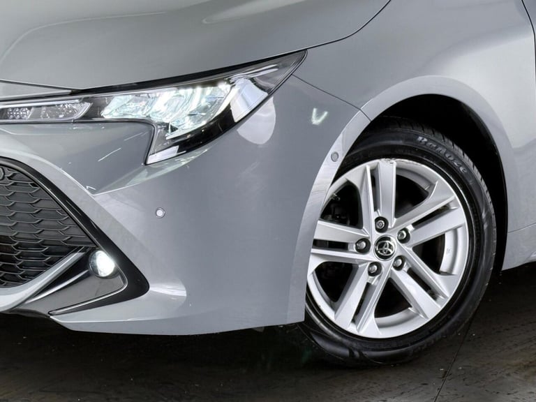 2022 Toyota Corolla 1.8 VVT-h Icon Tech Touring Sports CVT Euro 6 (s/s) 5dr Estate PETROL/ELECTRI...