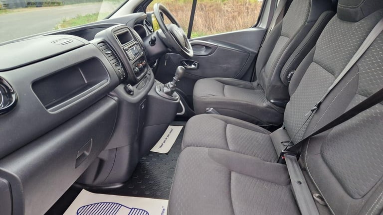 2016 Vauxhall Vivaro 1.6 CDTi 2700 Sportive L1 H1 Euro 5 5dr PANEL VAN Diesel Manual