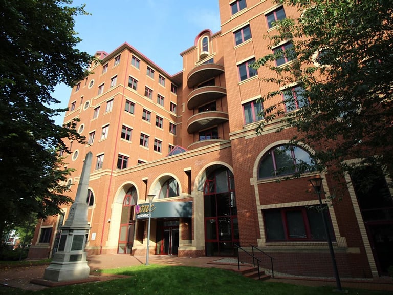 Leeds City Centre Secure Parking Space