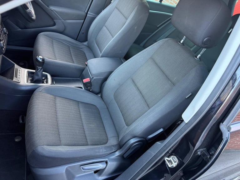 2011 Volkswagen Tiguan 2.0 TDI BlueMotion Tech SE 4WD Euro 5 (s/s) 5dr ESTATE Diesel Manual