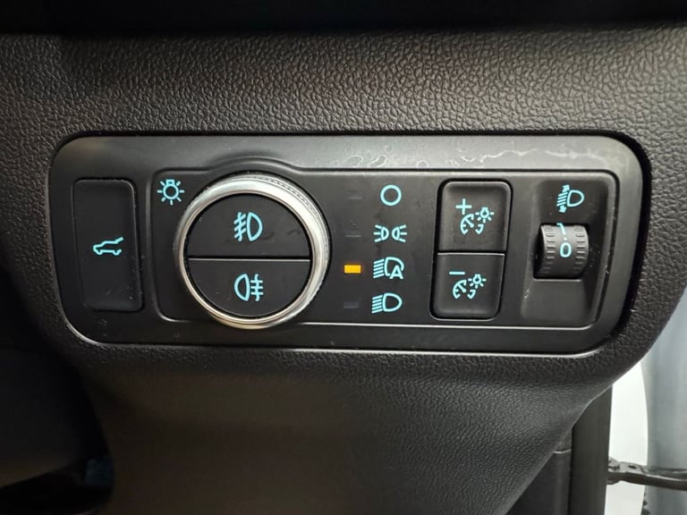 2022 Ford Kuga 1.5T EcoBoost ST-Line Edition SUV 5dr Petrol Manual Euro 6 (s/s) (150 ps) HATCHBAC...