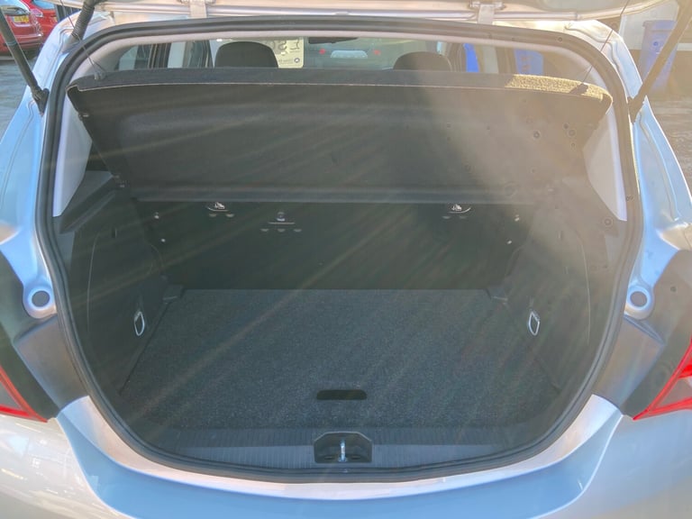 2017 Vauxhall Corsa 1.4 SRi Vx-line 5dr HATCHBACK Petrol Manual