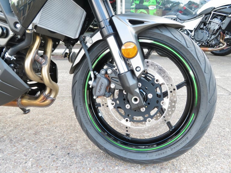 KAWASAKI VERSYS 650 2025