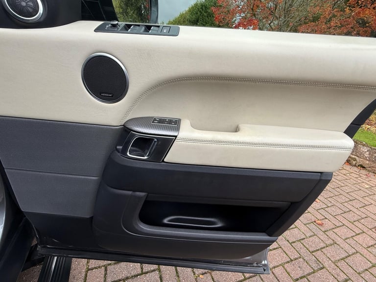 2016 Land Rover Range Rover Sport 3.0 SD V6 Autobiography Dynamic SUV 5dr Diesel Auto 4WD Euro 6 ...