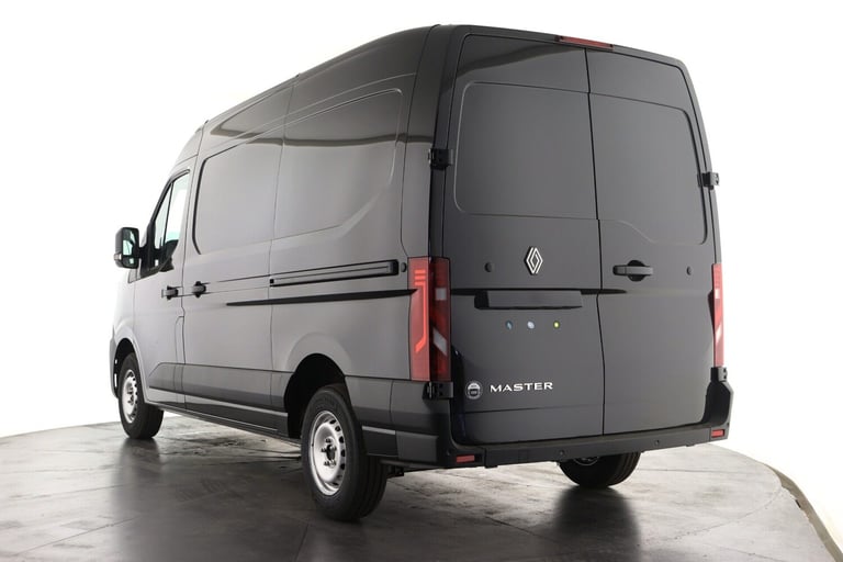 2025 Renault Master MM35 Blue dCi 150 Advance Medium Roof Panel Van Diesel Manual