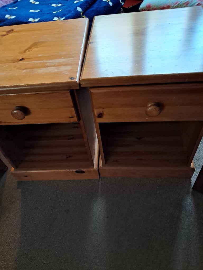 Two bedside cabinets 