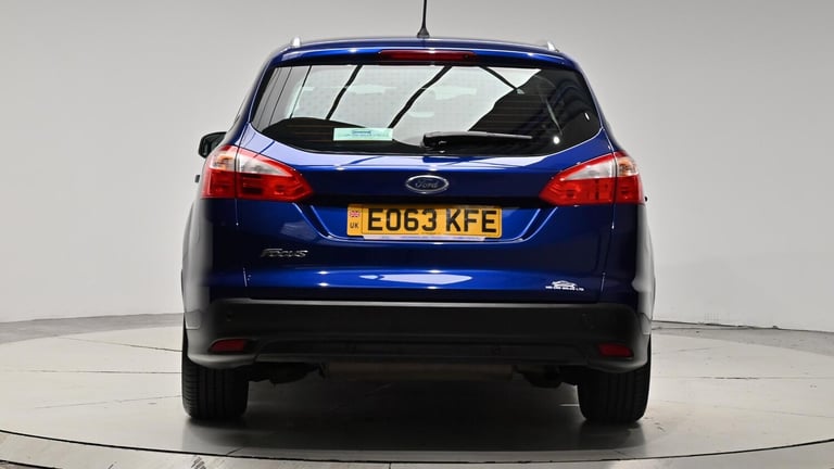 2013 Ford Focus 1.6 Titanium Navigator Powershift Euro 5 5dr ESTATE Petrol Automatic