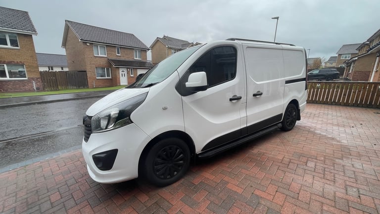 image for 2019 Vauxhall Vivaro 1.6 CDTI 2900 Sportive - NO VAT - FSH - Private Plate -  CarPlay Entertainment