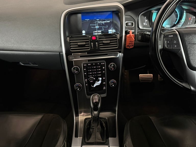 2014 VOLVO XC60 R-DESIGN NAV D5 2.4 DIESEL AUTOMATIC AWD 4X4 SUV SERVICE HISTORY