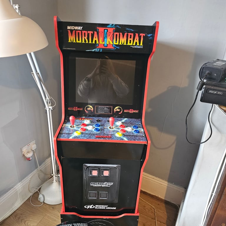 image for Arcade machine mortal kombat 2 by 1up