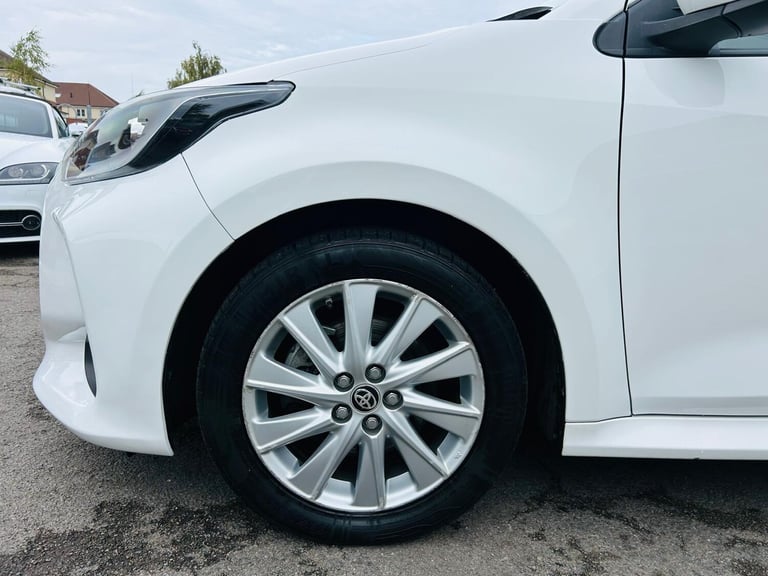 2022 Toyota Yaris 1.5 VVT-h Icon E-CVT Euro 6 (s/s) 5dr HATCHBACK Petrol/Electric Hybrid Automatic