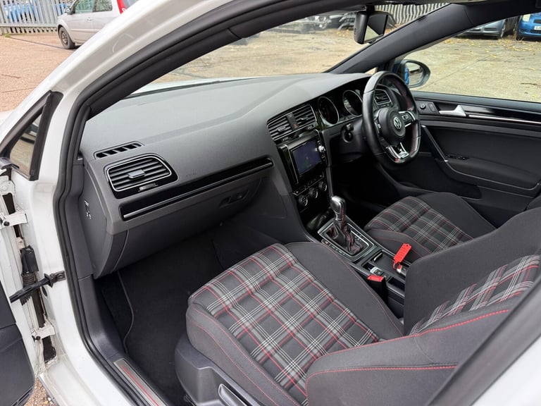 2022 Volkswagen Golf 2.0 TSI BlueMotion Tech GTI Hatchback 5dr Petrol DSG Euro 6 (s/s) (220 ps) P...