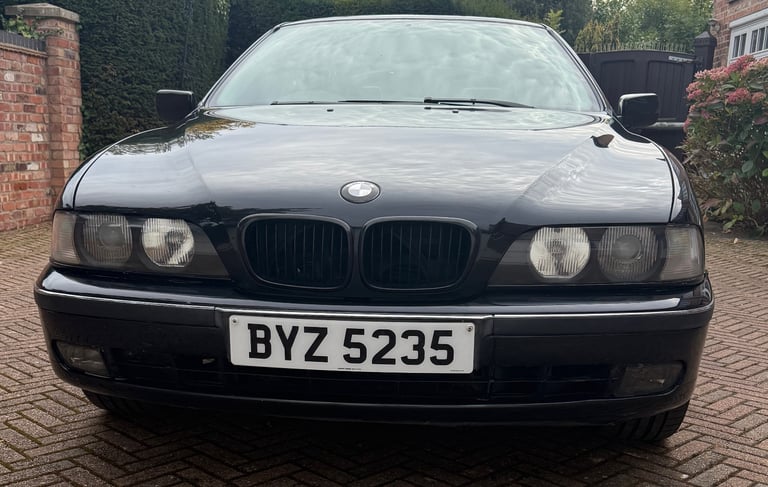 BMW, 523i SE….Low Owners,Low Mileage,Just serviced,Absolute Bargain