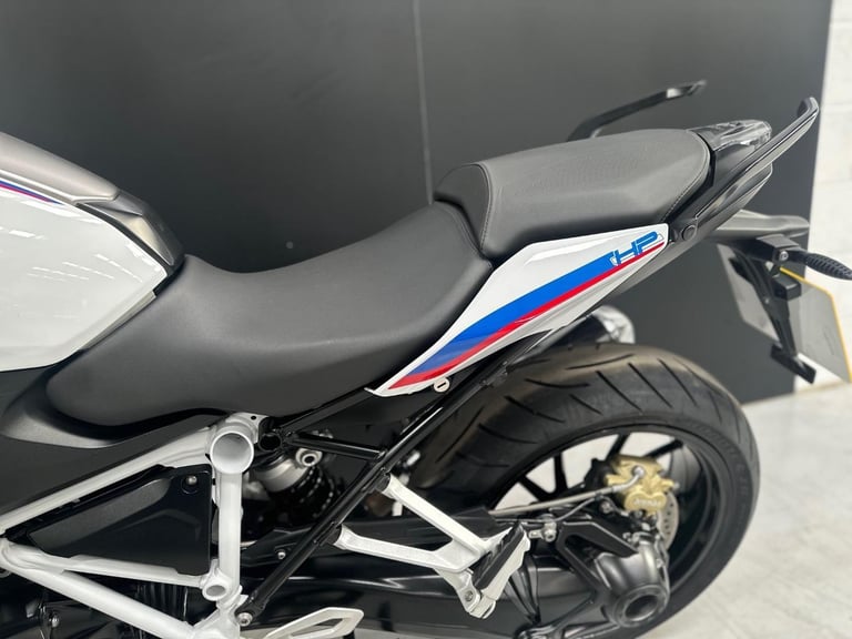STUNNING LOW MILEAGE 2021/21 BMW R 1250 R SPORT MOTORYCLE 