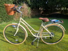 Classic ladies Dutch bike with new basket, lock