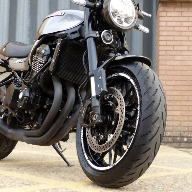 2021 KAWASAKI Z900 RS, A GLORIOUS EXAMPLE OF SUPERB MOTORCYCLE.
