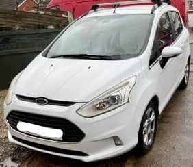 FORD B-Max 🐣🐣 1.0 16v Turbo ZETEC ECO-BOOST Facelift New shape model 100 bhp Hpi clear (2014 64)