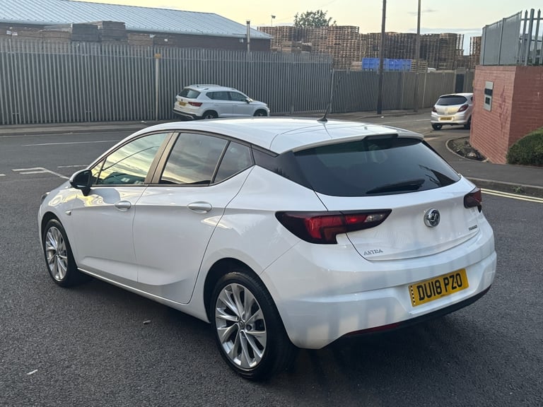 2018 Vauxhall Astra 1.4T 16V 125 Design 5dr HATCHBACK Petrol Manual