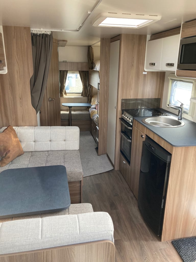 6 berth caravan 