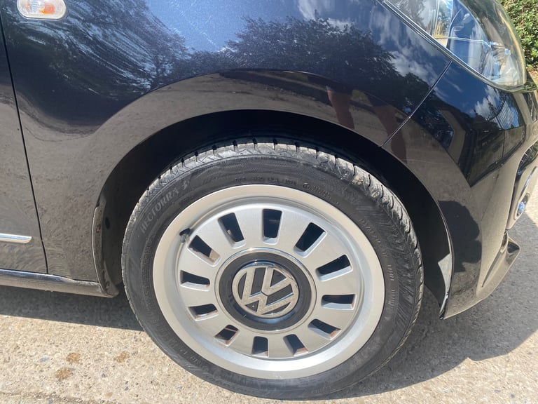 Volkswagen, UP ! Black limited edition . 5 door Hatchback, 2012, Manual, 999 (cc), 3 doors