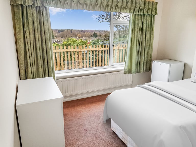Sutton Coldfield DSS only shared house - Next to Sutton Park. Enviable location