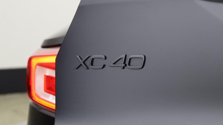 2025 Volvo XC40 2.0 B4P Plus Black Edition 5dr Auto ESTATE PETROL Automatic