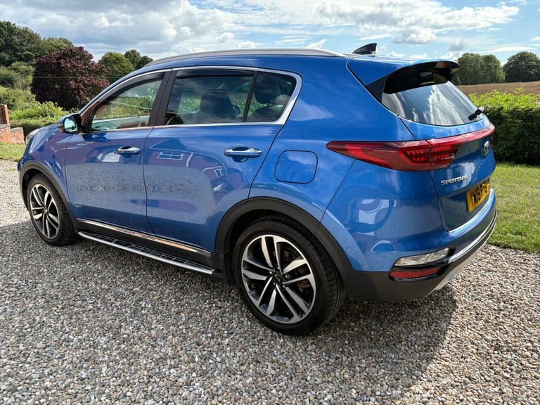 Kia Sportage 2.0 Diesel ISG 4 AWD Auto.Heated leather,reverse camera,pan roof