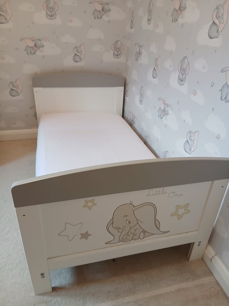 Amazing Cot-Bed for sale in very good condition - Dumbo the elephant Cot bed - 0 - 4 years old.