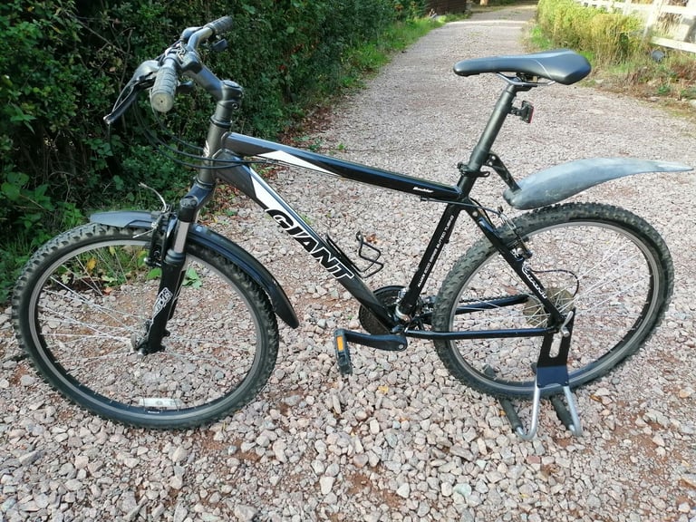 Mens Giant Boulder Mountain Bike MTB